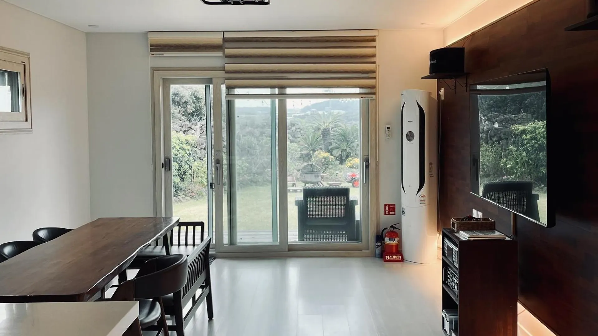 Jeju Private Poolvilla Gwakjidaon Stay קוריאה הדרומית